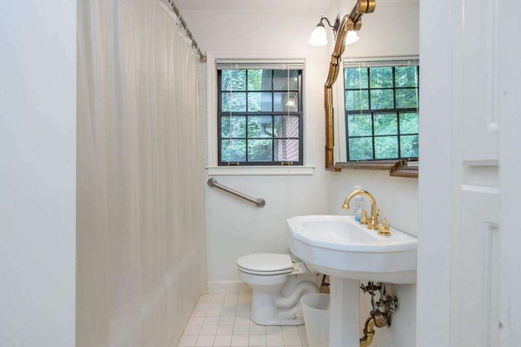 2320 Lavista Road Northeast Atlanta, GA 30329 - Photo 25 of 61 Gallery Image 25