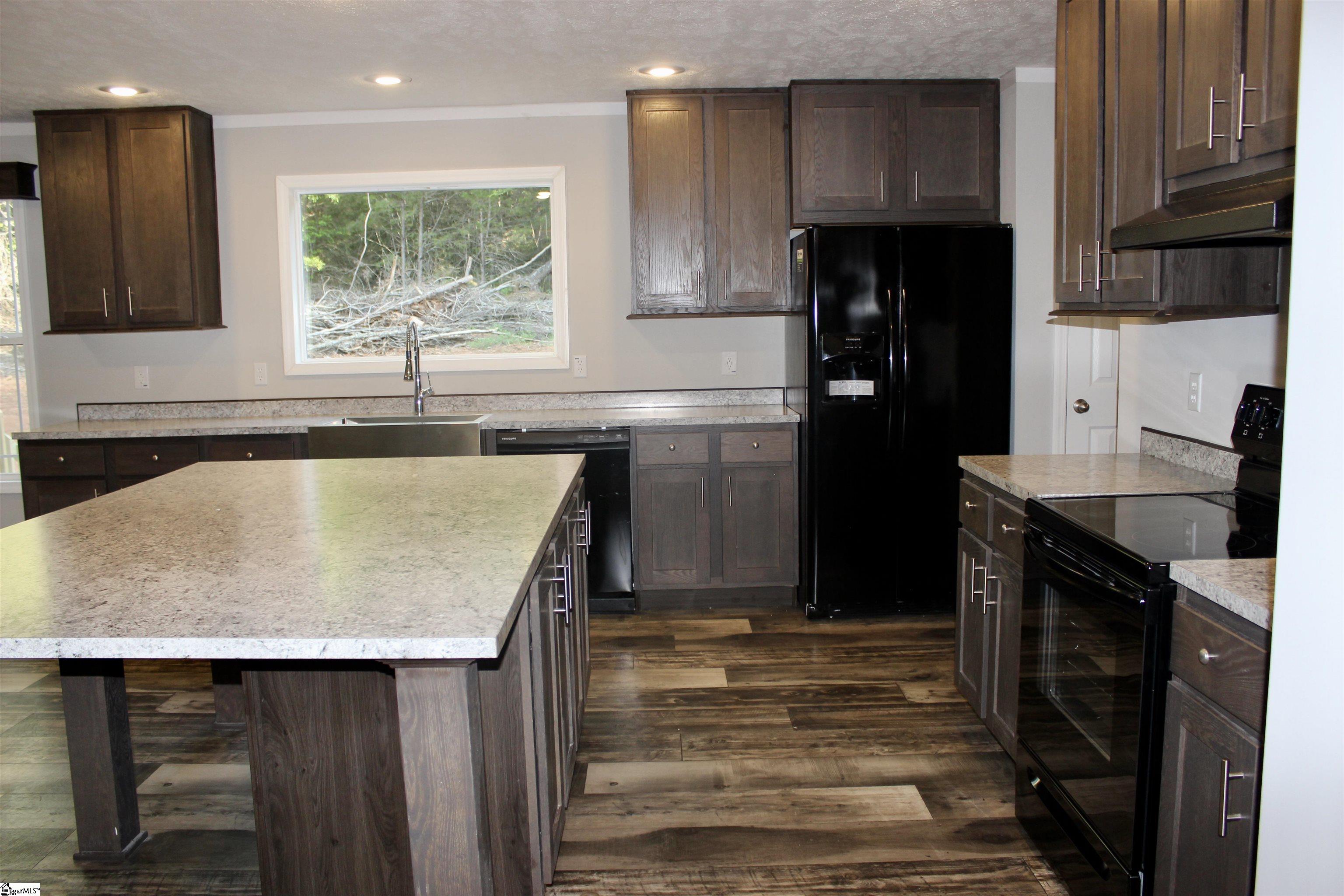 1549 Price House Road Roebuck, SC 29376 - Photo 3 of 25