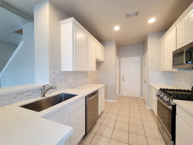 $214,500 | 3014 Loganberry Park Lane, Houston, TX 77014