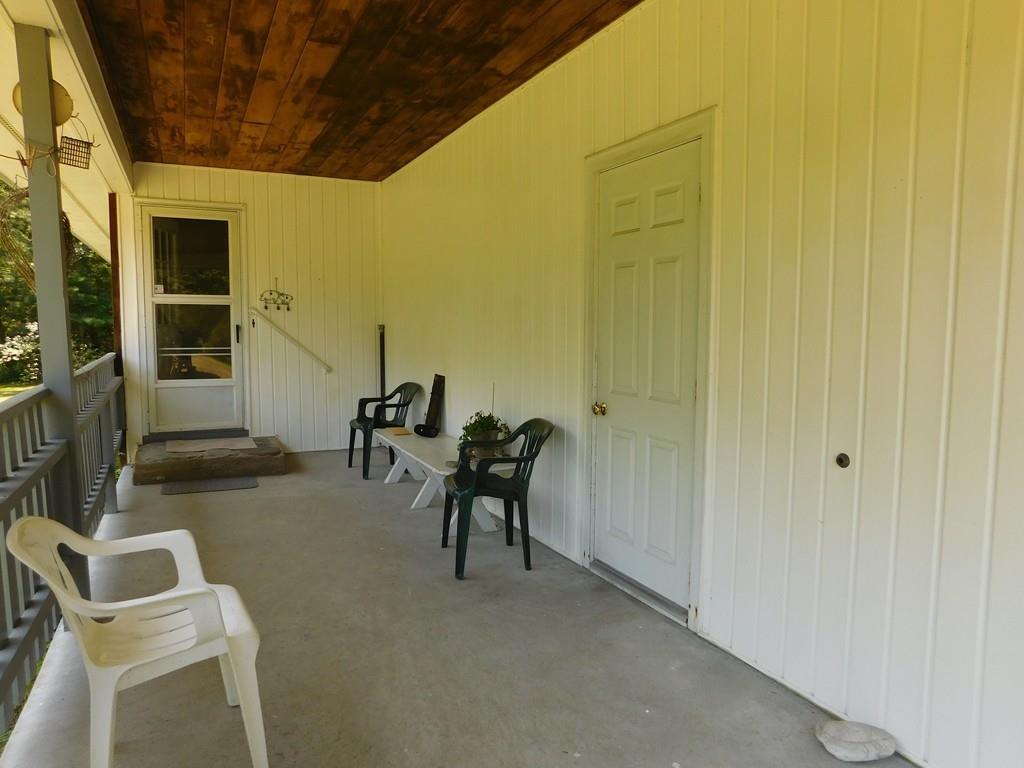 1736 Bulgarmarsh Road Tiverton, RI 02878 - Photo 12 of 39 Gallery Image 12