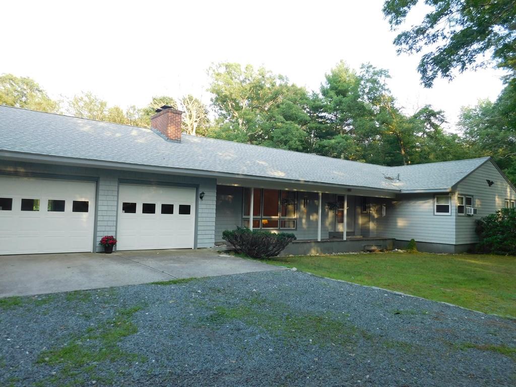 1736 Bulgarmarsh Road Tiverton, RI 02878 - Photo 4 of 39 Gallery Image 4