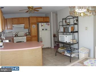 215 Aucott Road Brookhaven, PA 19015 - Photo 7 of 12 Kitchen