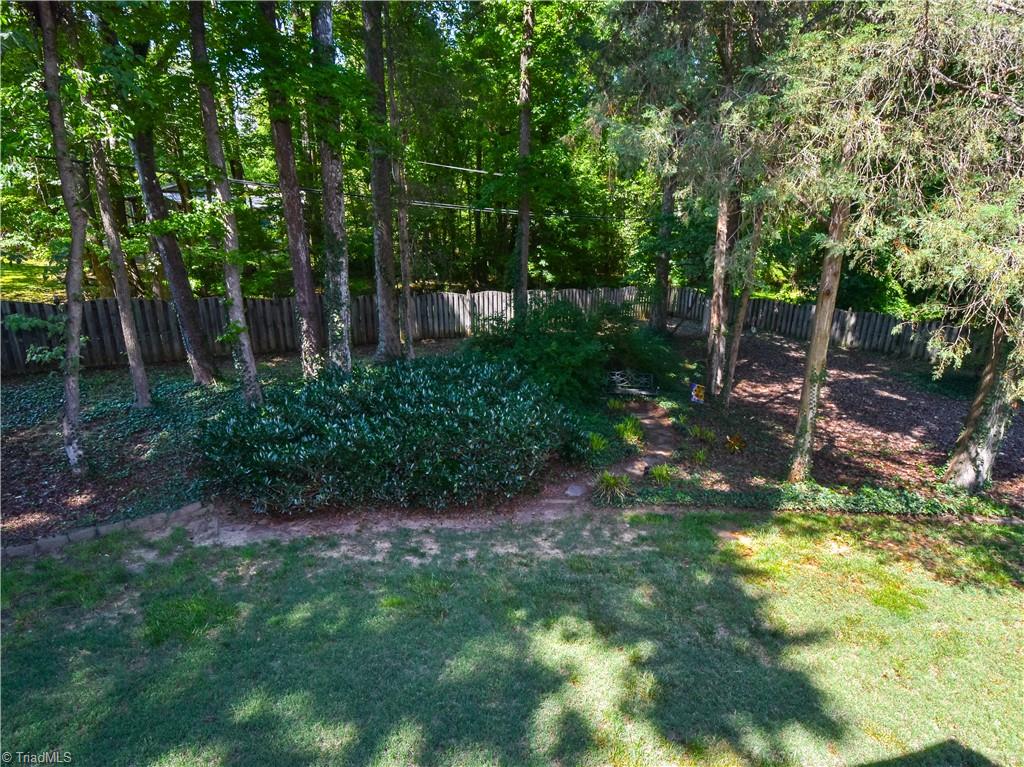 4017 Preswick Court High Point, NC 27265 - Photo 33 of 36