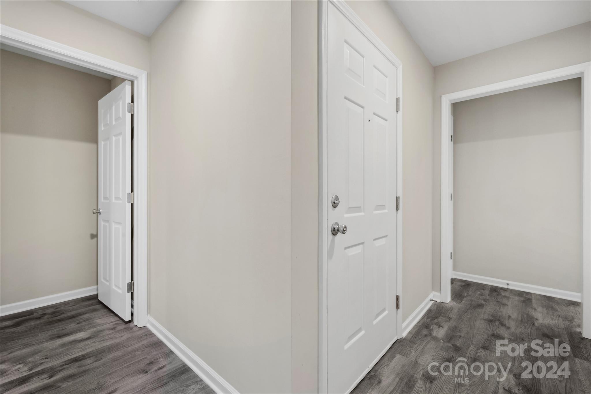 766 Marsh Road, Unit 6 Charlotte, NC 28209 - Photo 3 of 31 Gallery Image 3