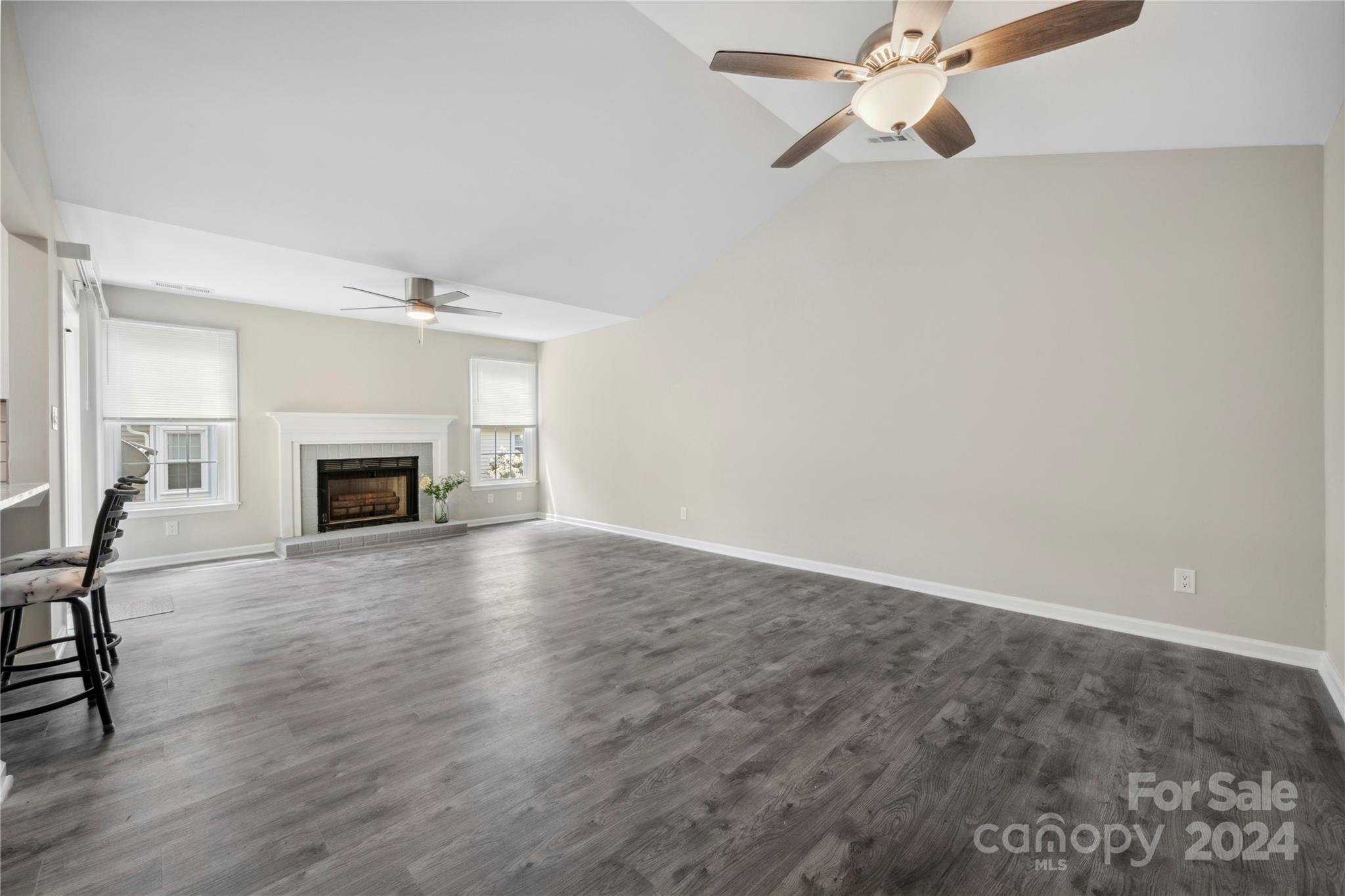 766 Marsh Road, Unit 6 Charlotte, NC 28209 - Photo 6 of 31 Gallery Image 6
