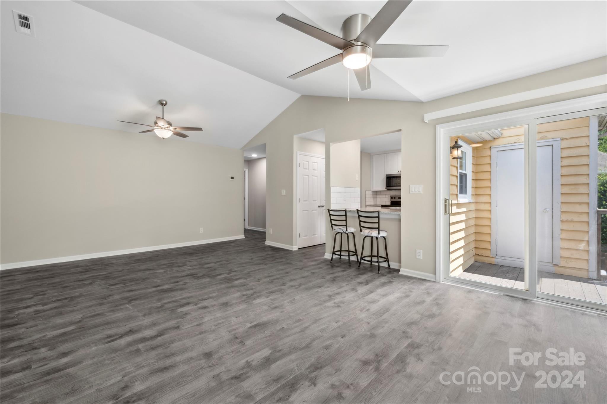 766 Marsh Road, Unit 6 Charlotte, NC 28209 - Photo 8 of 31 Gallery Image 8