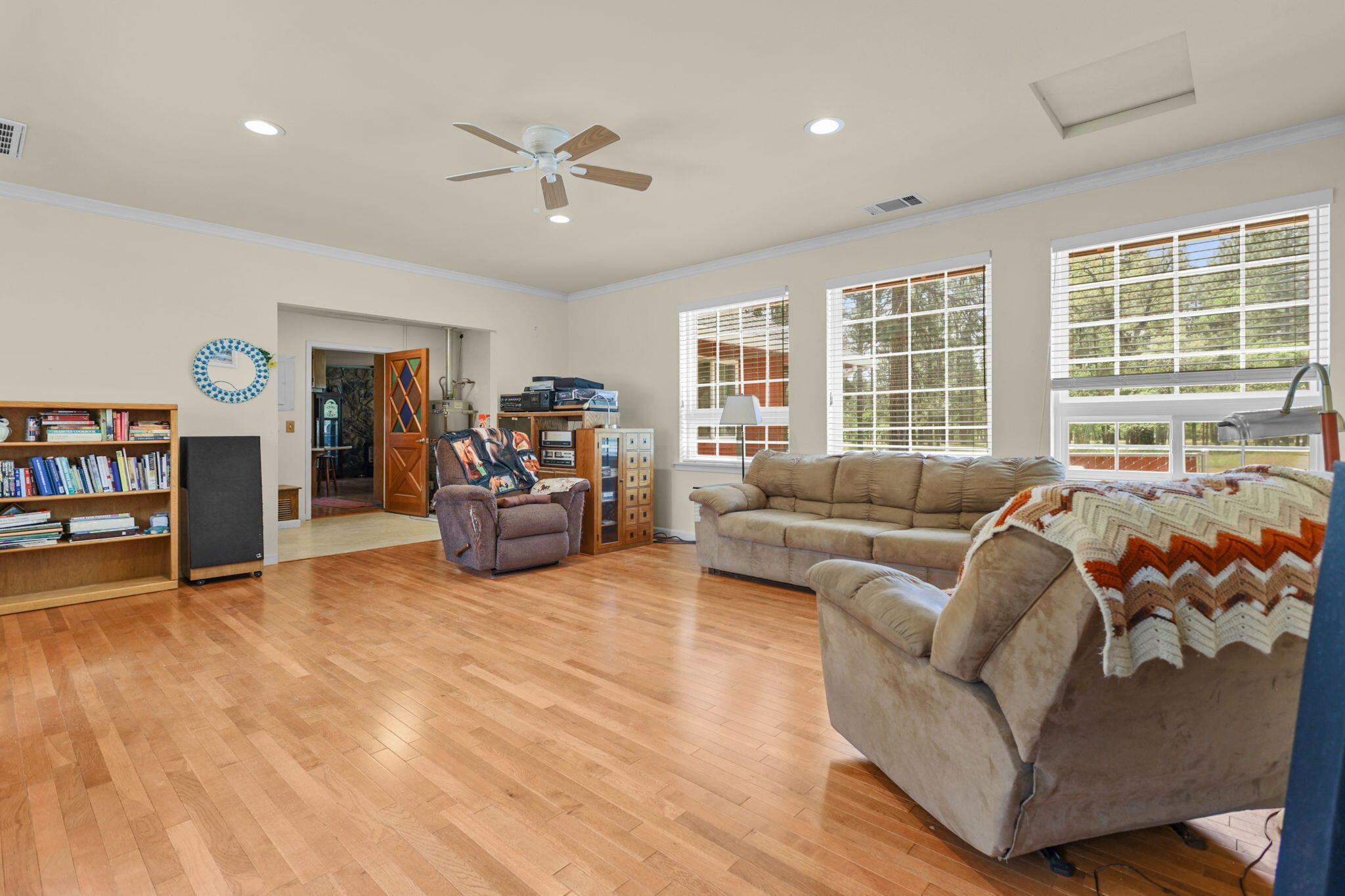 22657 Cassel Road Cassel, CA 96016 - Photo 36 of 72 Family Room / Reading Room
