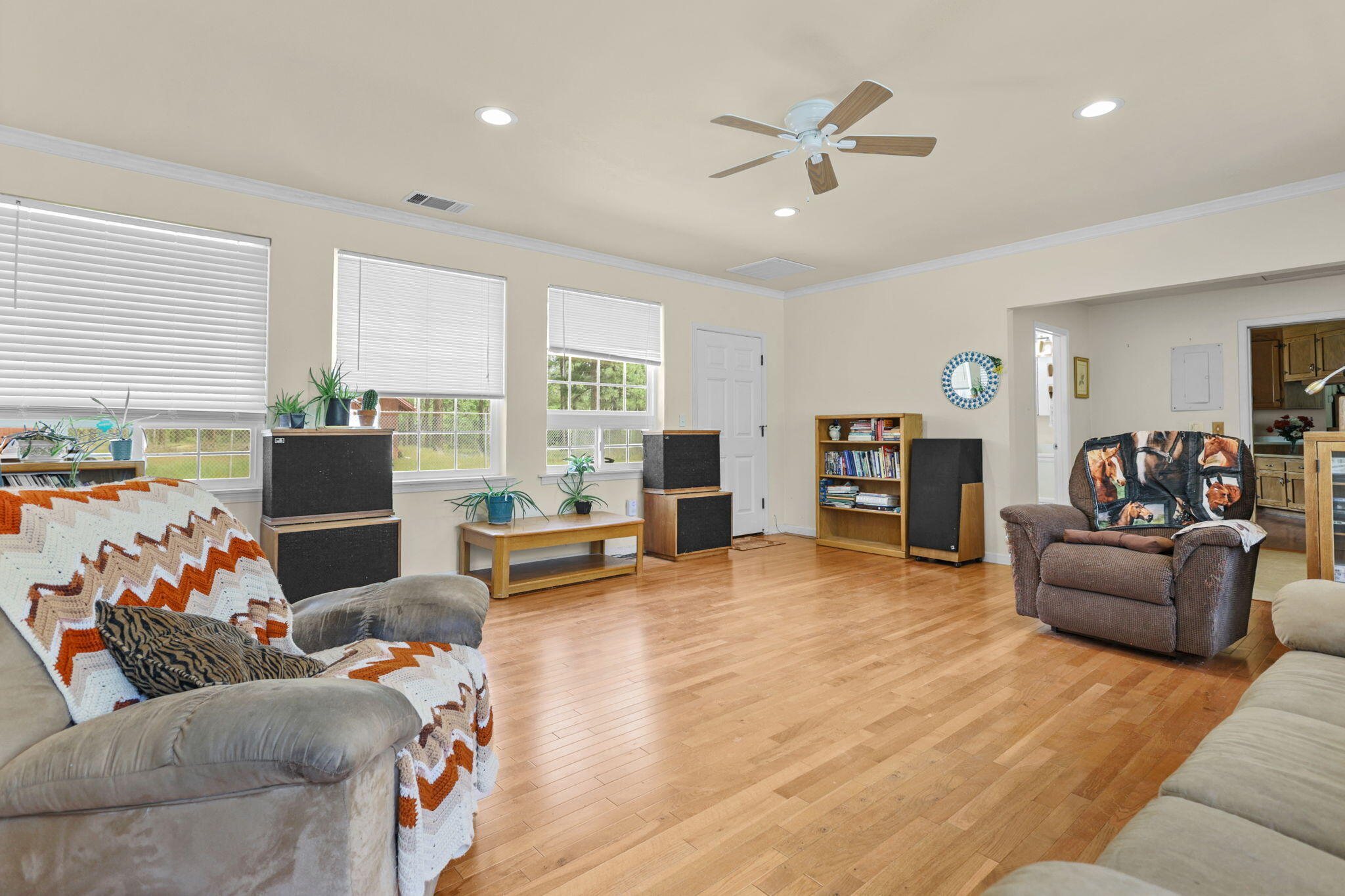 22657 Cassel Road Cassel, CA 96016 - Photo 38 of 72 Family Room / Reading Room