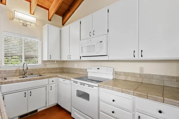 $425,000 | 2232 Boyer Drive, Carmichael, CA 95608