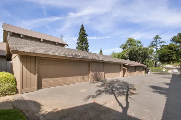 $425,000 | 2232 Boyer Drive, Carmichael, CA 95608