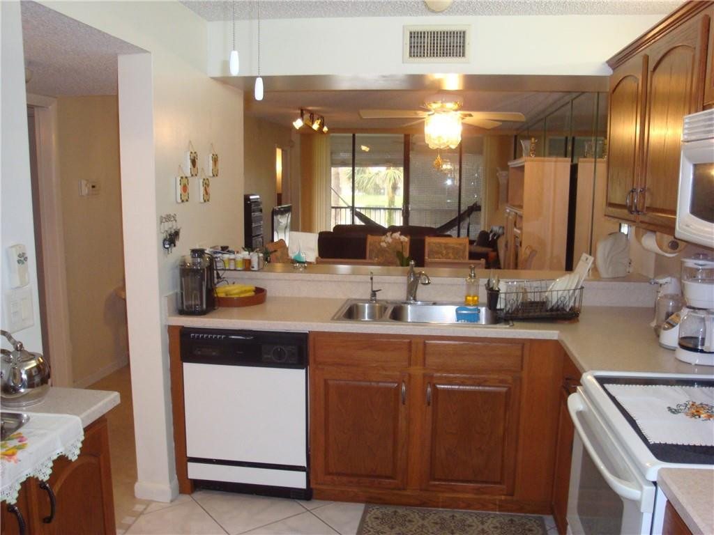 Undisclosed Address Pompano Beach, FL 33063 - Photo 7 of 28 Photo 7