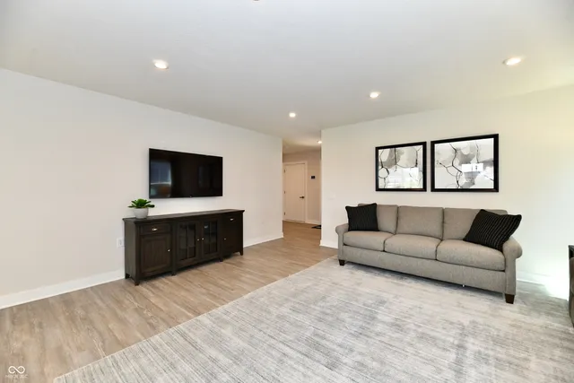 $294,000 | 1267 Gunnison Drive, Greenfield, IN 46140