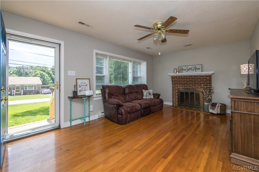 3954 Treely Road Chester, VA 23831 - Photo 5 of 17