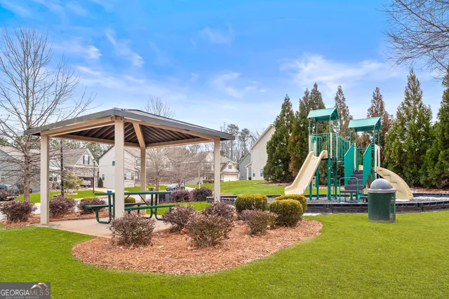 a view of a house with a swimming pool