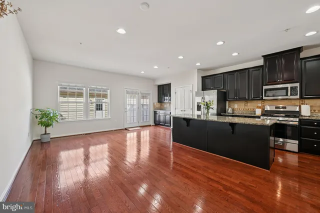 $3,100 | 22448 Bright Sky Drive, Clarksburg, MD 20871