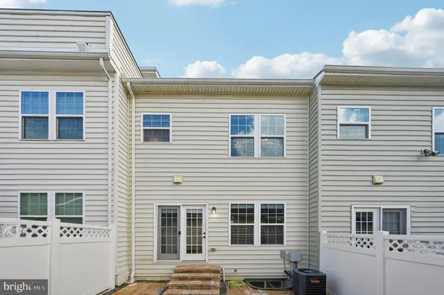 $3,100 | 22448 Bright Sky Drive, Clarksburg, MD 20871