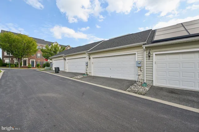 $3,100 | 22448 Bright Sky Drive, Clarksburg, MD 20871
