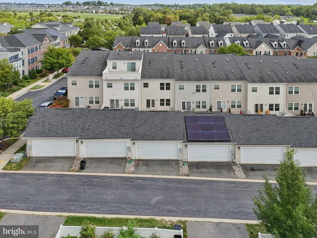 $3,100 | 22448 Bright Sky Drive, Clarksburg, MD 20871