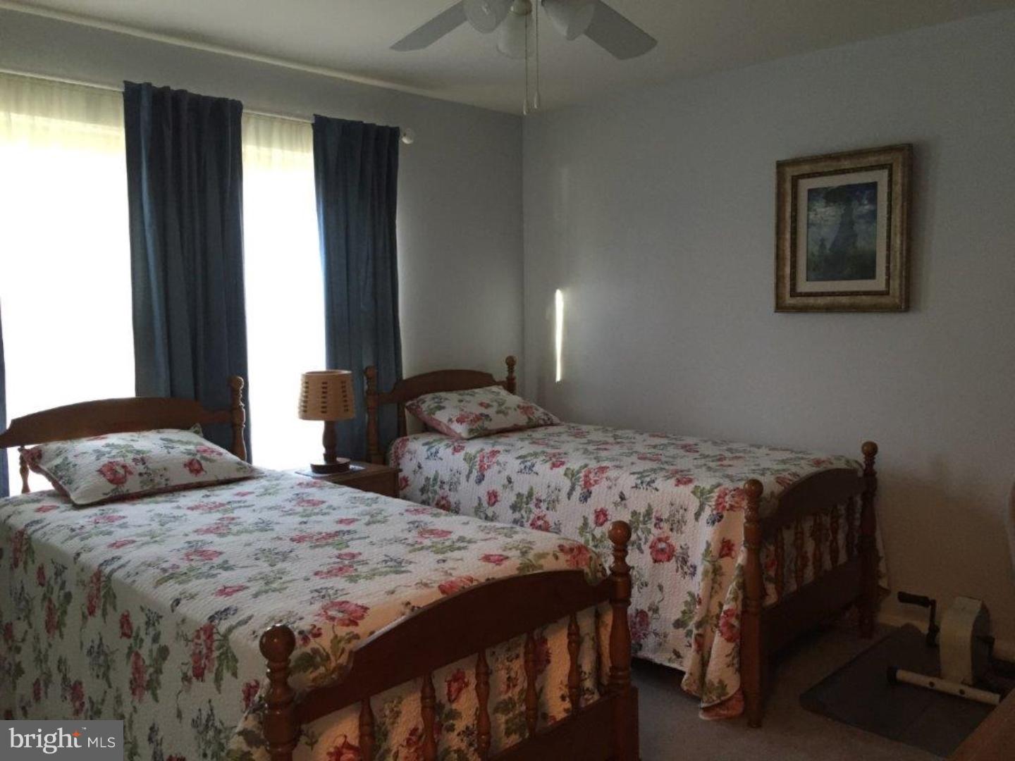 10 Windsor Road Southampton, NJ 08088 - Photo 14 of 20 Guest Room