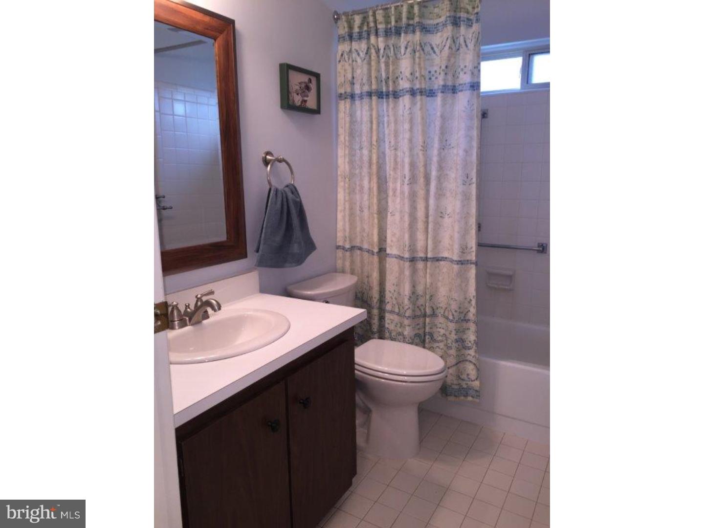 10 Windsor Road Southampton, NJ 08088 - Photo 15 of 20 Guest Room