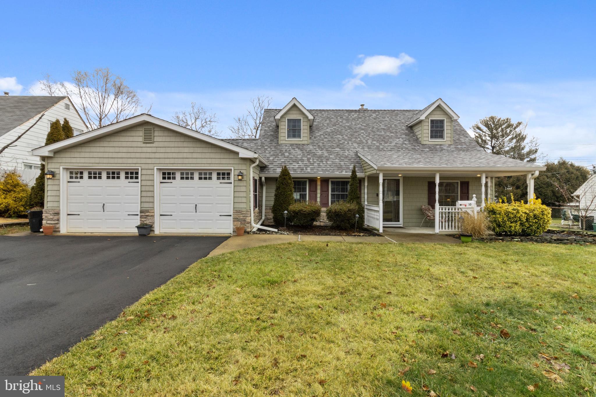 10 Cotton Road Levittown, PA 19057 - Photo 1 of 34 Welcome to 10 Cotton Rd.