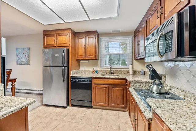 $2,350 | 177A Rossmoor Drive, Unit B, Monroe Township, NJ 08831