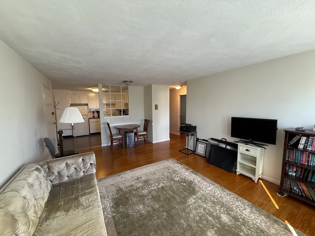 $2,295 | 24 Patten Street, Unit 27, Watertown, MA 02472