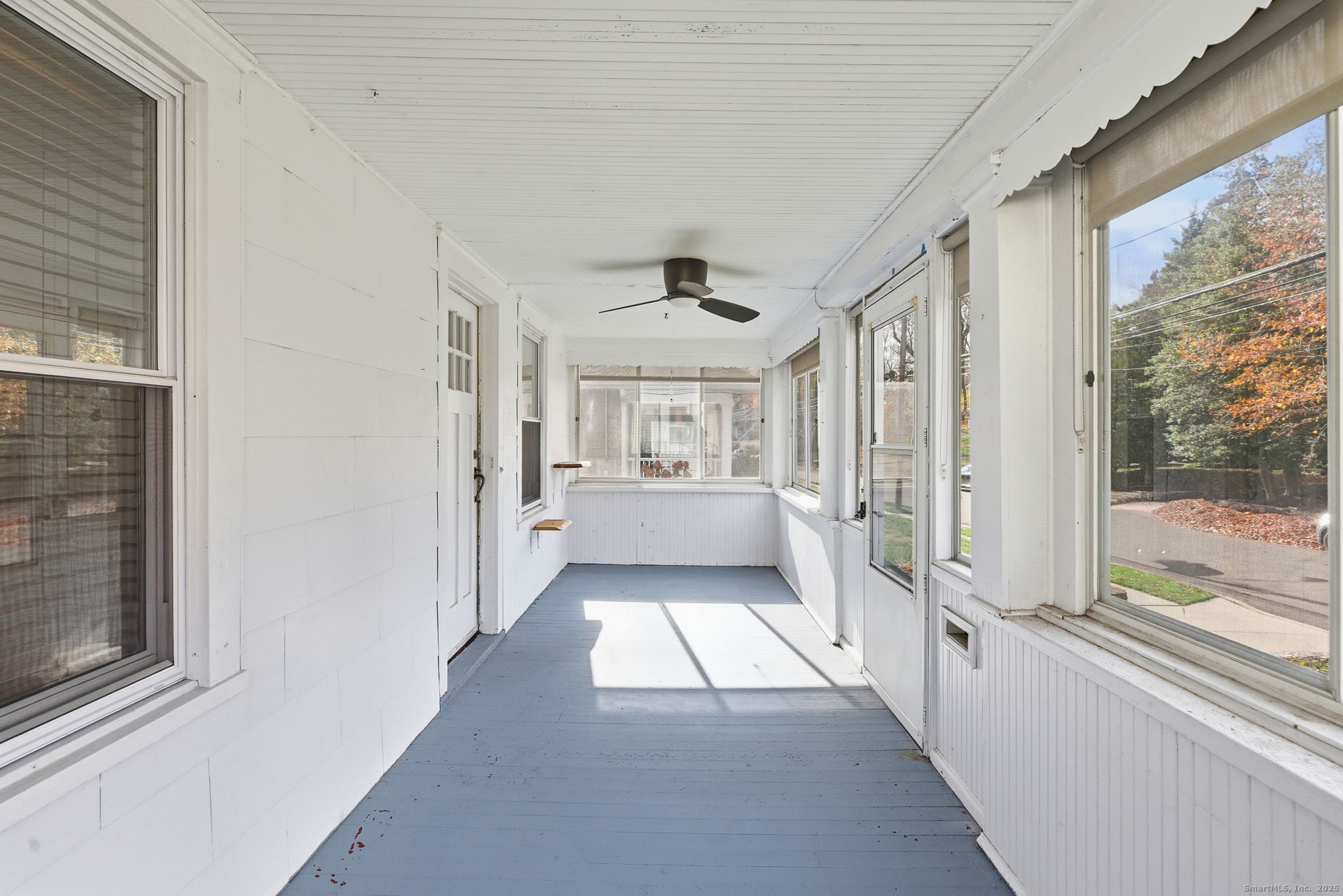 41 Sterling Place, Unit 1 Stamford, CT 06907 - Photo 14 of 29 a view of gallery with windows