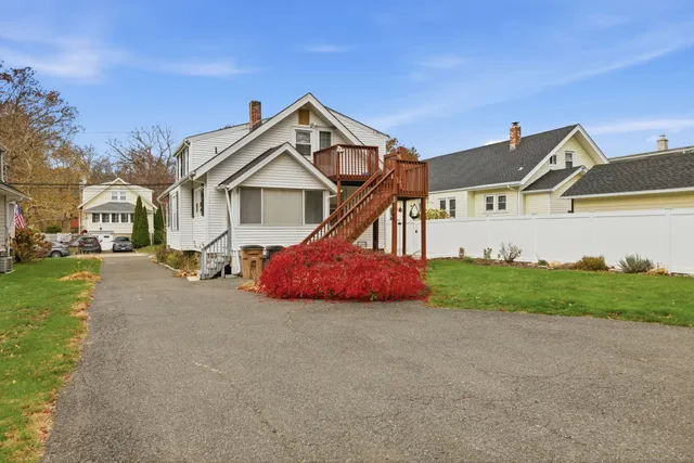 $2,975 | 41 Sterling Place, Unit 1, Stamford, CT 06907