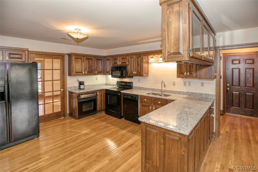 9620 Old Forge Road Providence Forge, VA 23140 - Photo 17 of 39 View of Kitchen showing Double Ovens, Granite Coun