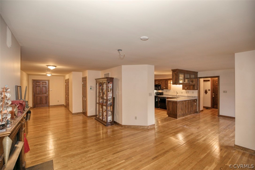 9620 Old Forge Road Providence Forge, VA 23140 - Photo 22 of 39 View from Family Rm looking towards Foyer and Kitc