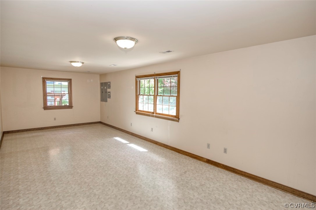 9620 Old Forge Road Providence Forge, VA 23140 - Photo 31 of 39 Large Bonus Rm or 4TH Bedroom, Home Gym, Office, C