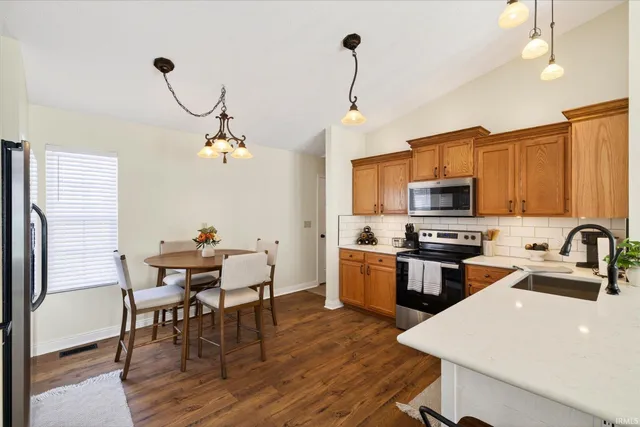 $559,000 | 1217 Woodhill Drive, Bloomington, IN 47403