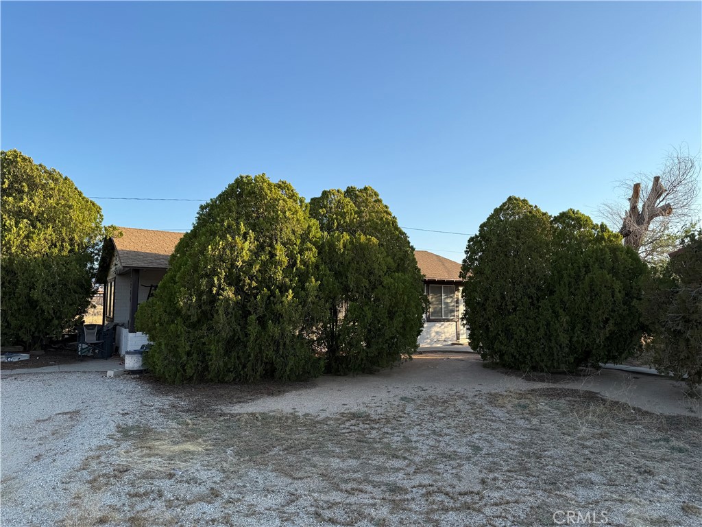 22449 Ottawa Road Apple Valley, CA 92308 - Photo 2 of 7
