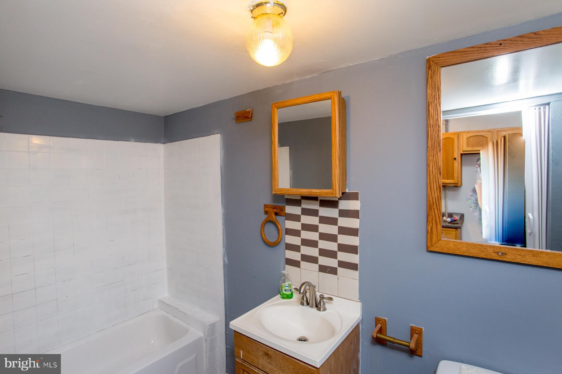 5849 Springfield Avenue Philadelphia, PA 19143 - Photo 22 of 51