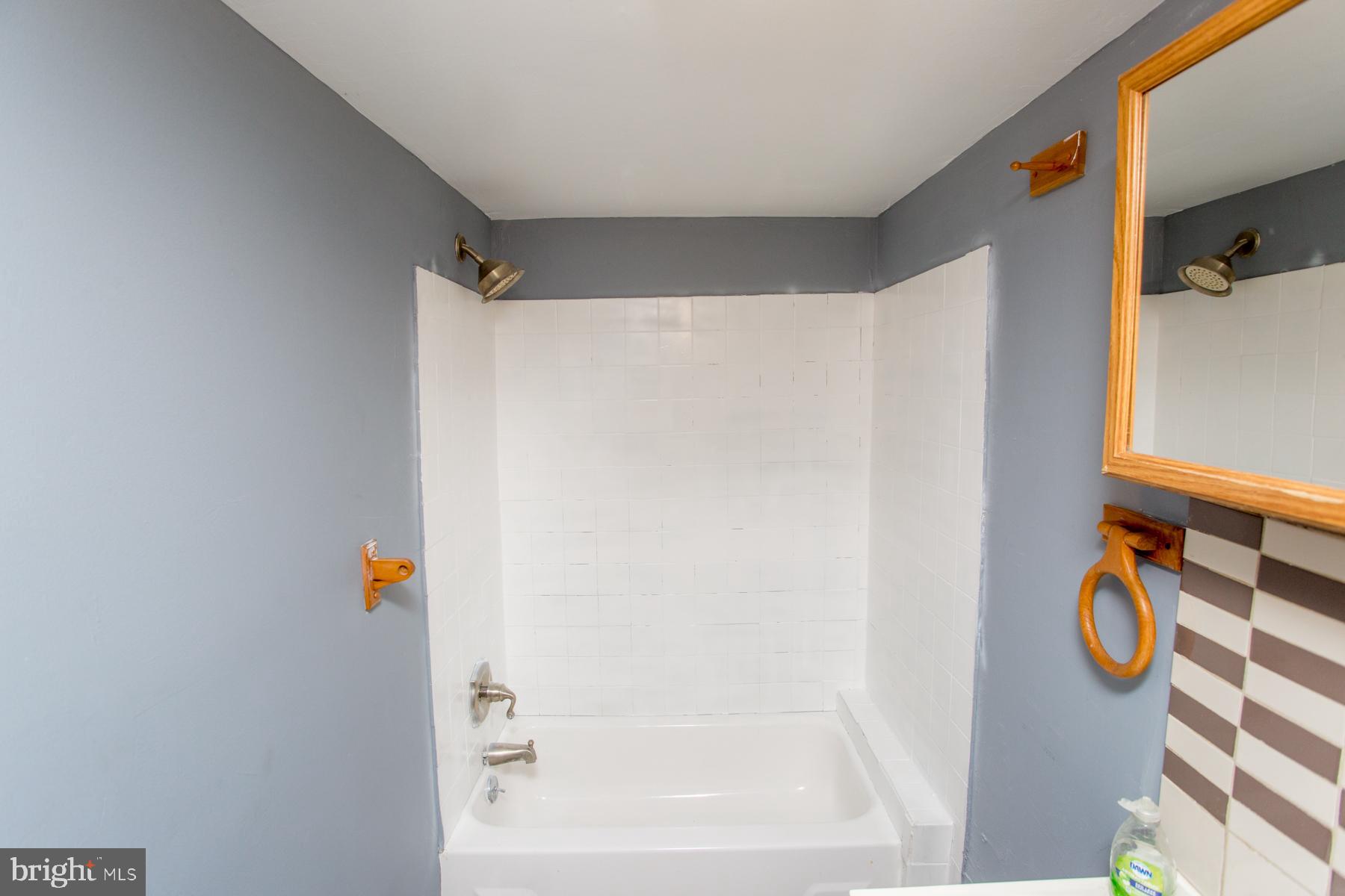 5849 Springfield Avenue Philadelphia, PA 19143 - Photo 23 of 51