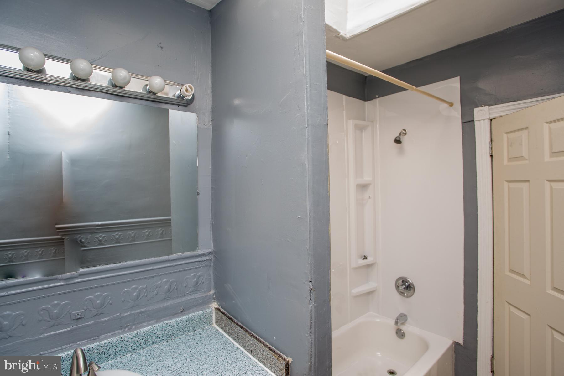 5849 Springfield Avenue Philadelphia, PA 19143 - Photo 39 of 51