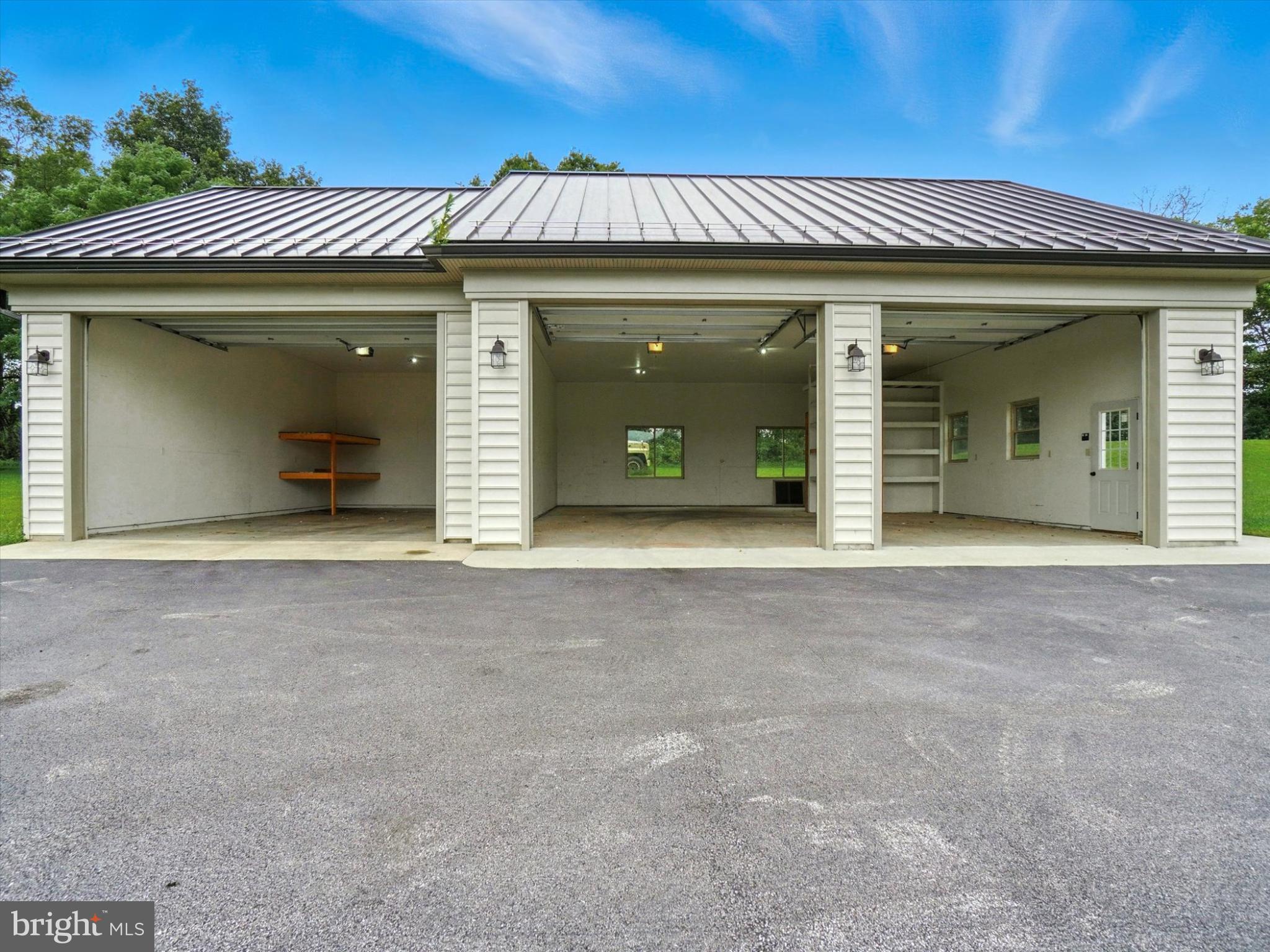 160 Vida Lane Dover, PA 17315 - Photo 40 of 61 Spacious detached garage with modern design.