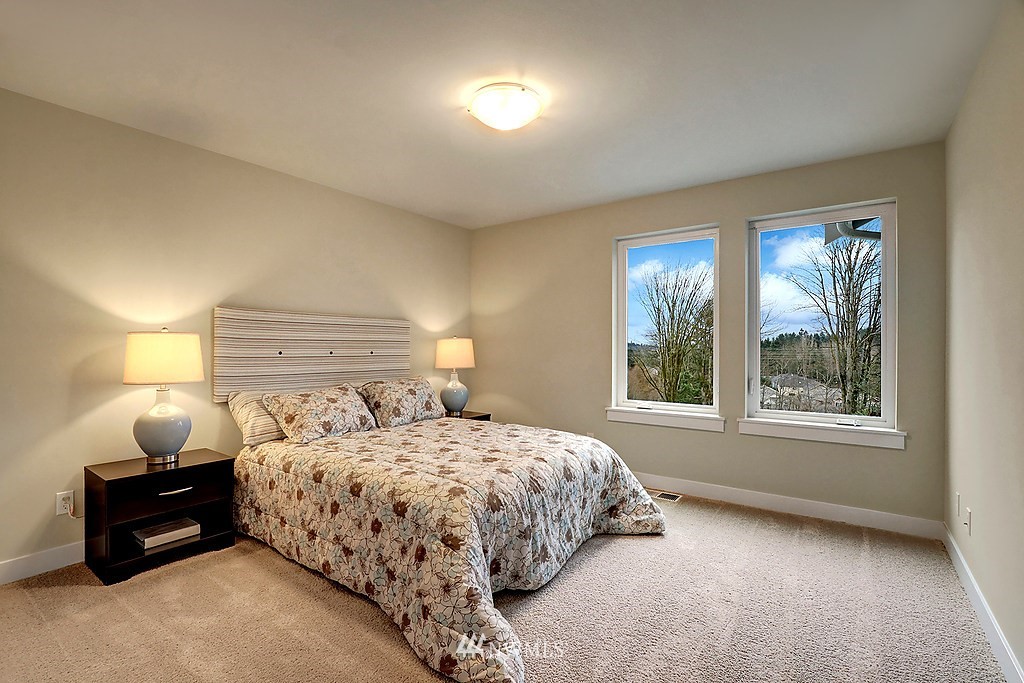 18811 10th Drive Southeast Bothell, WA 98012 - Photo 16 of 19