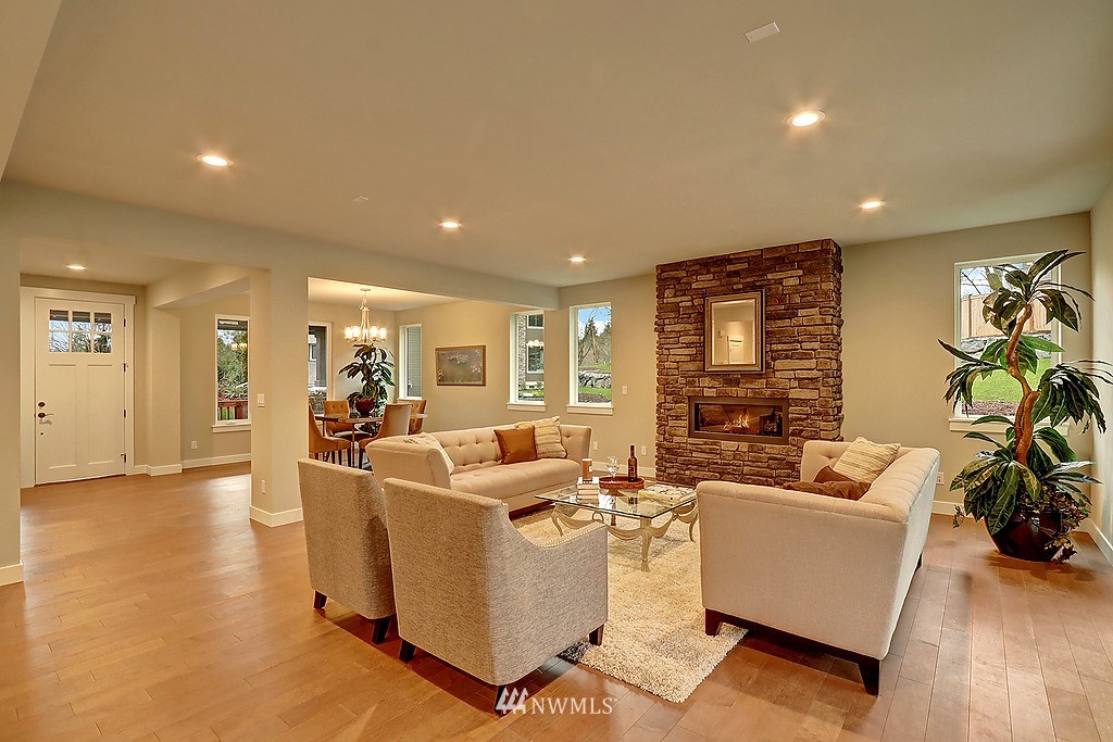 18811 10th Drive Southeast Bothell, WA 98012 - Photo 4 of 19