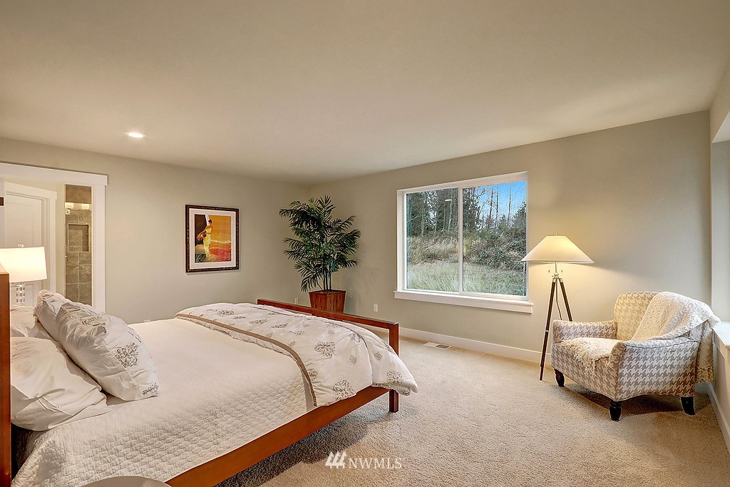 18811 10th Drive Southeast Bothell, WA 98012 - Photo 8 of 19