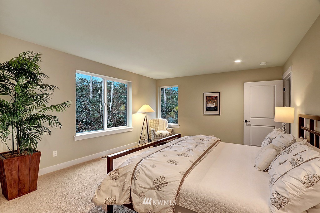 18811 10th Drive Southeast Bothell, WA 98012 - Photo 10 of 19