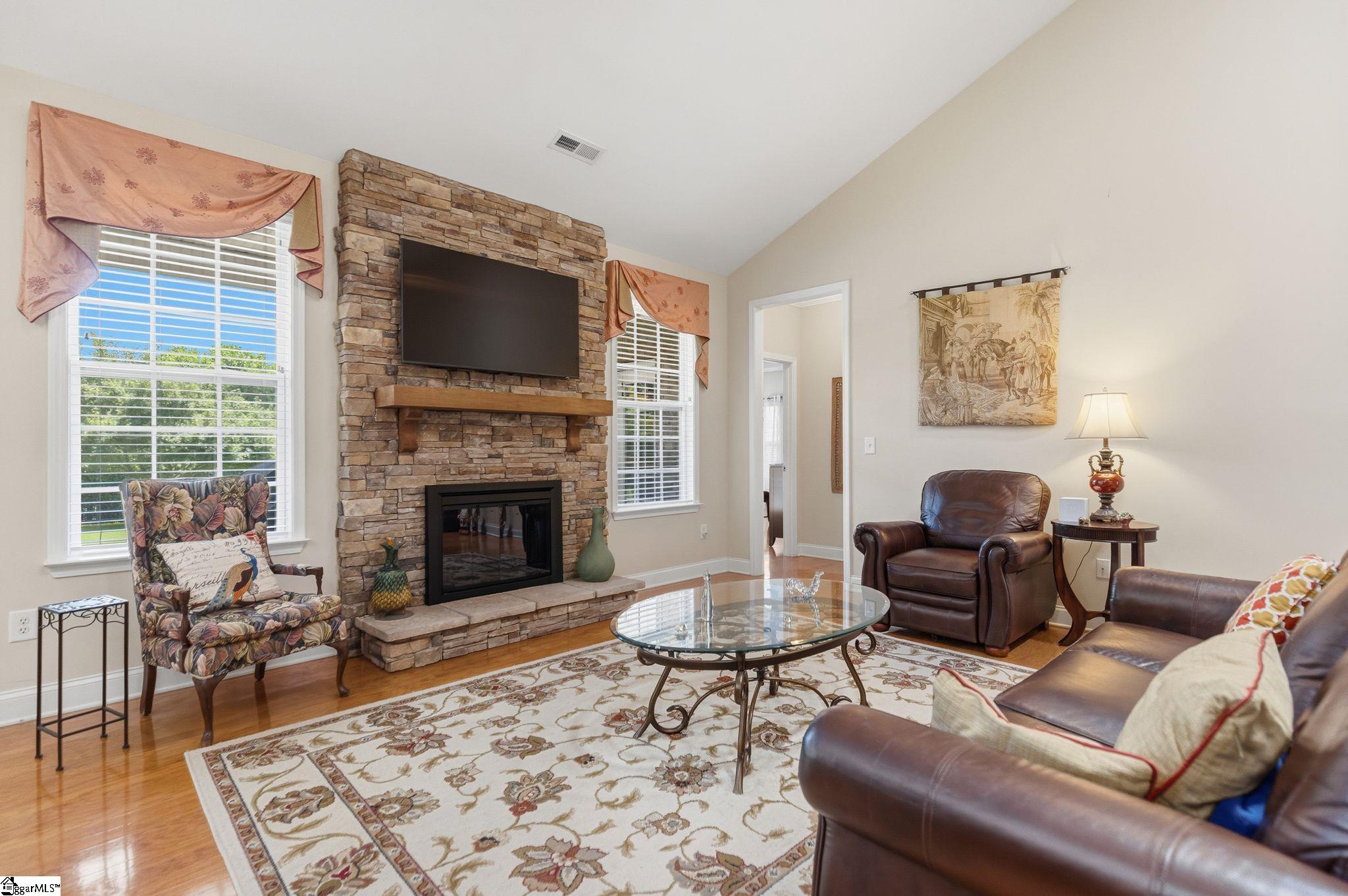 4 Cedarcrest Court Simpsonville, SC 29680 - Photo 8 of 37
