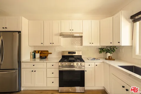 $949,000 | 1857 West 41st Street, Los Angeles, CA 90062