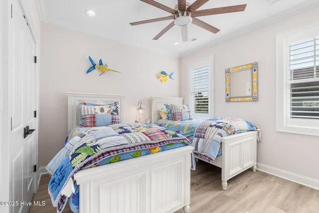 $939,000 | 119 Pintail Lane, Harkers Island, NC 28531