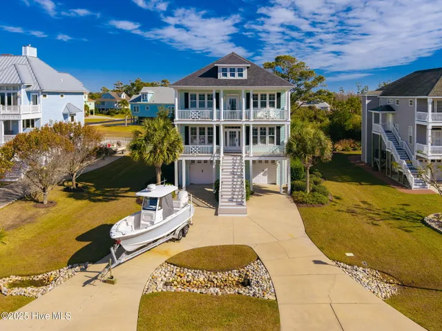 $939,000 | 119 Pintail Lane, Harkers Island, NC 28531