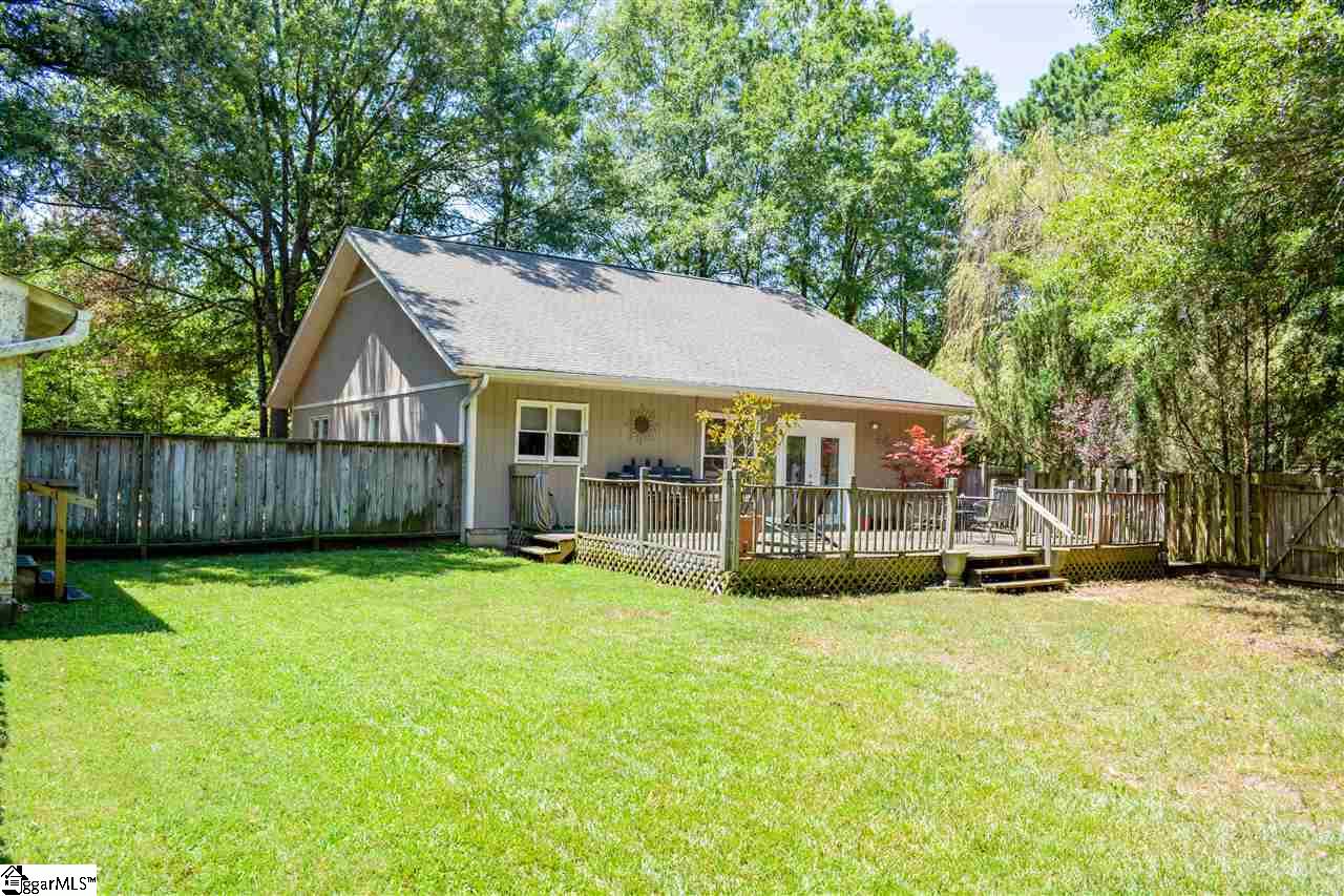 309 Wilson Bridge Road Fountain Inn, SC 29644 - Photo 4 of 26