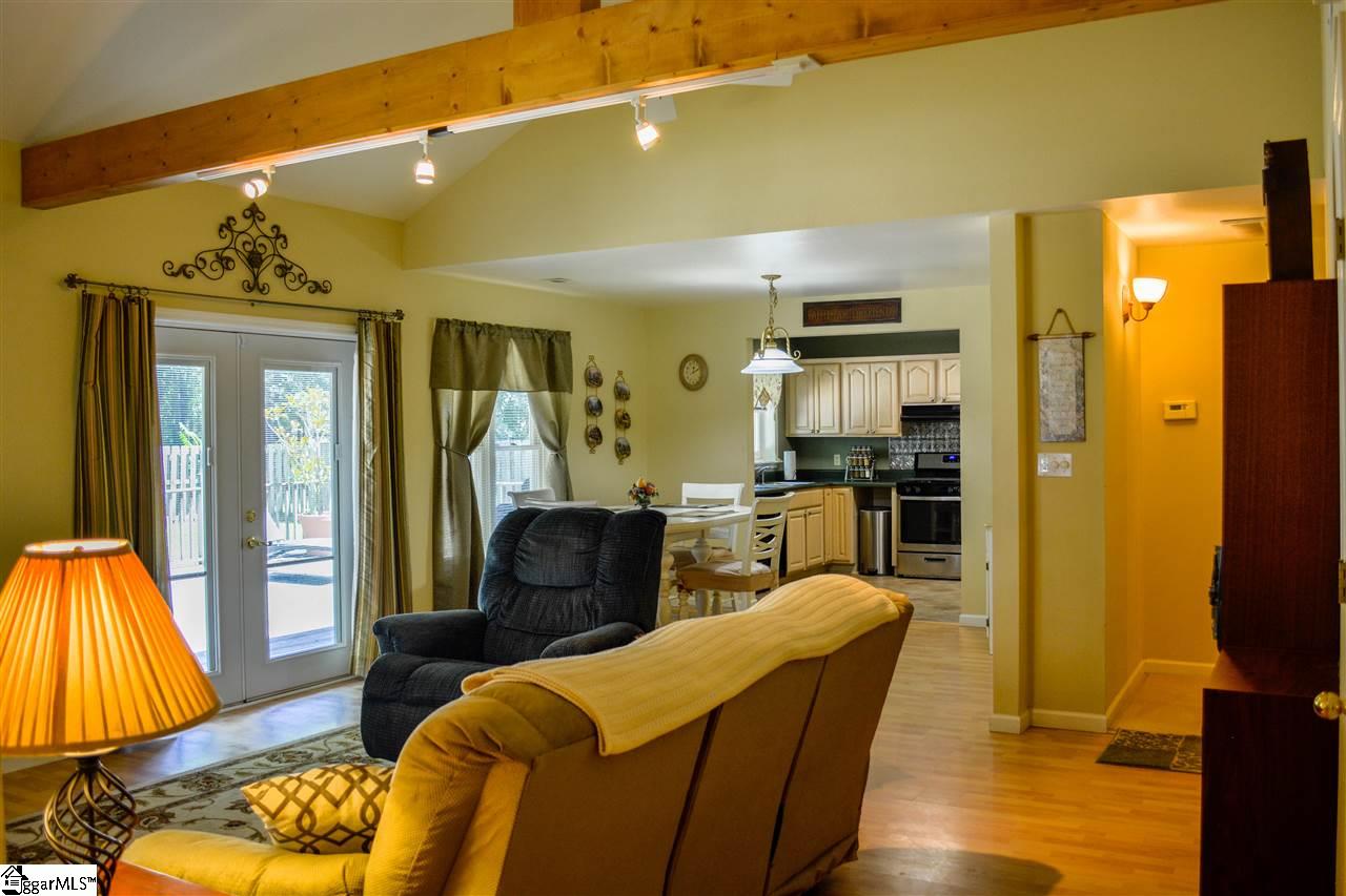 309 Wilson Bridge Road Fountain Inn, SC 29644 - Photo 7 of 26