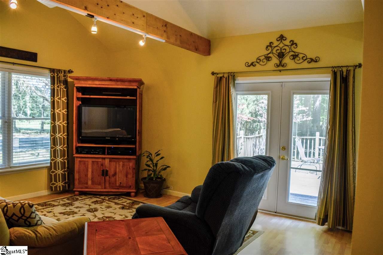 309 Wilson Bridge Road Fountain Inn, SC 29644 - Photo 9 of 26
