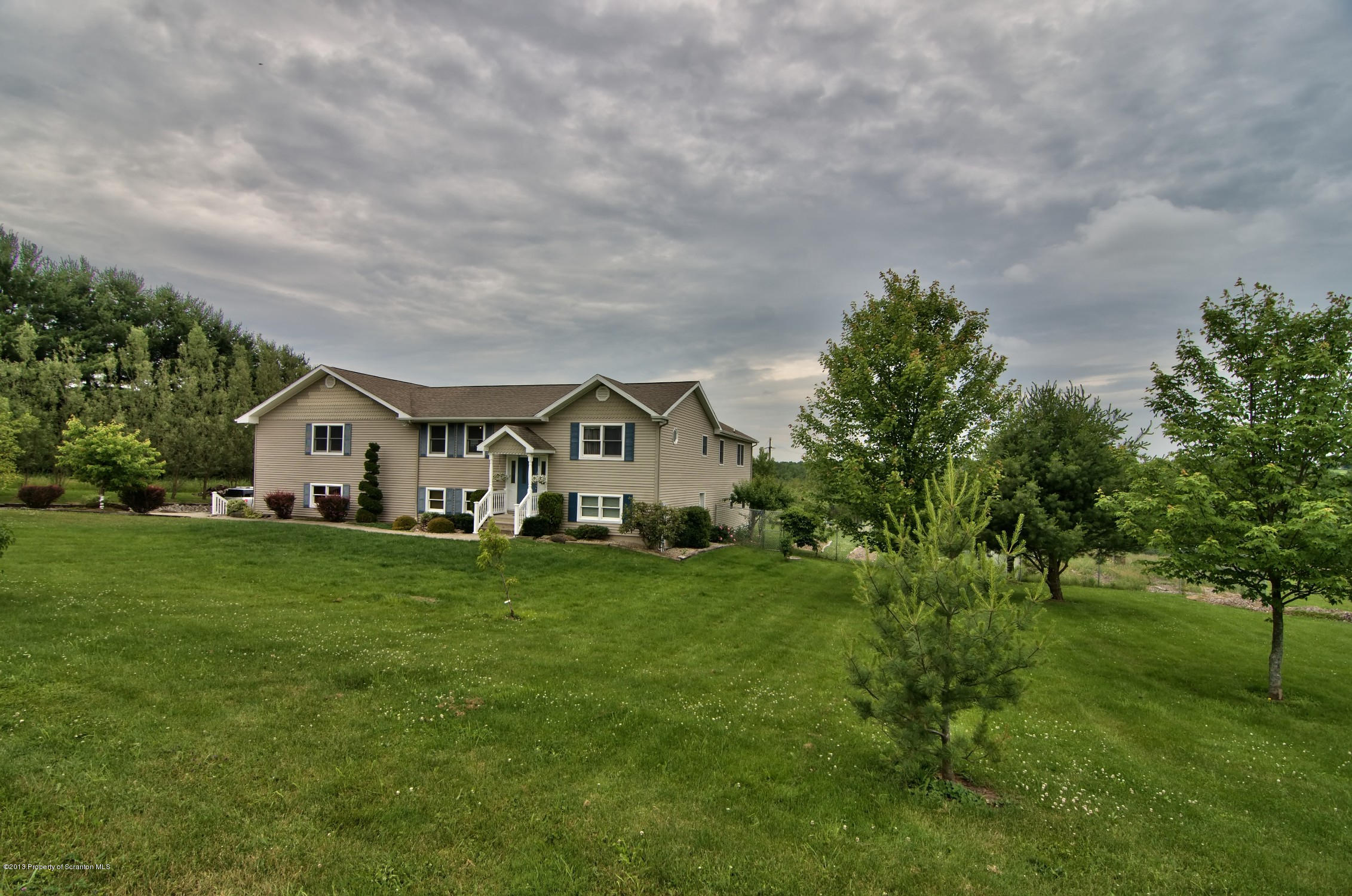 140 Pierce Road Carbondale, PA 18407 - Photo 16 of 27 Gallery Image 16